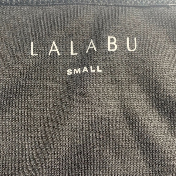 Lalabu Black Soothe Shirt Newborns - Picture 9 of 10